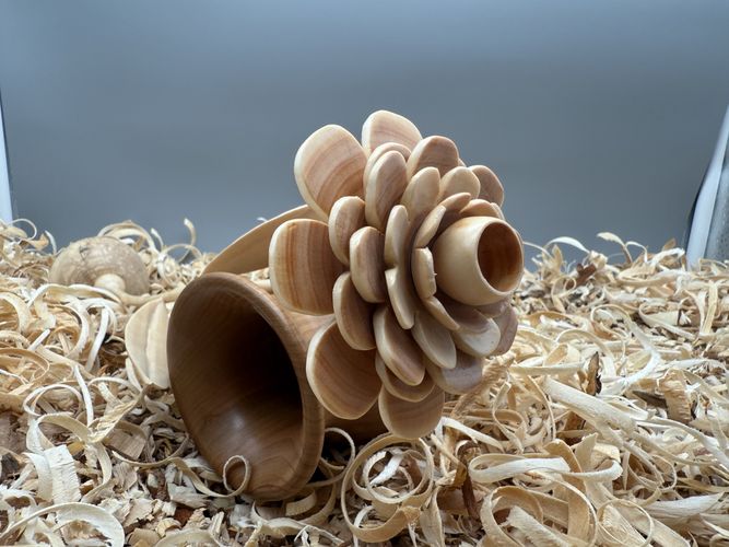 Blume aus Holz